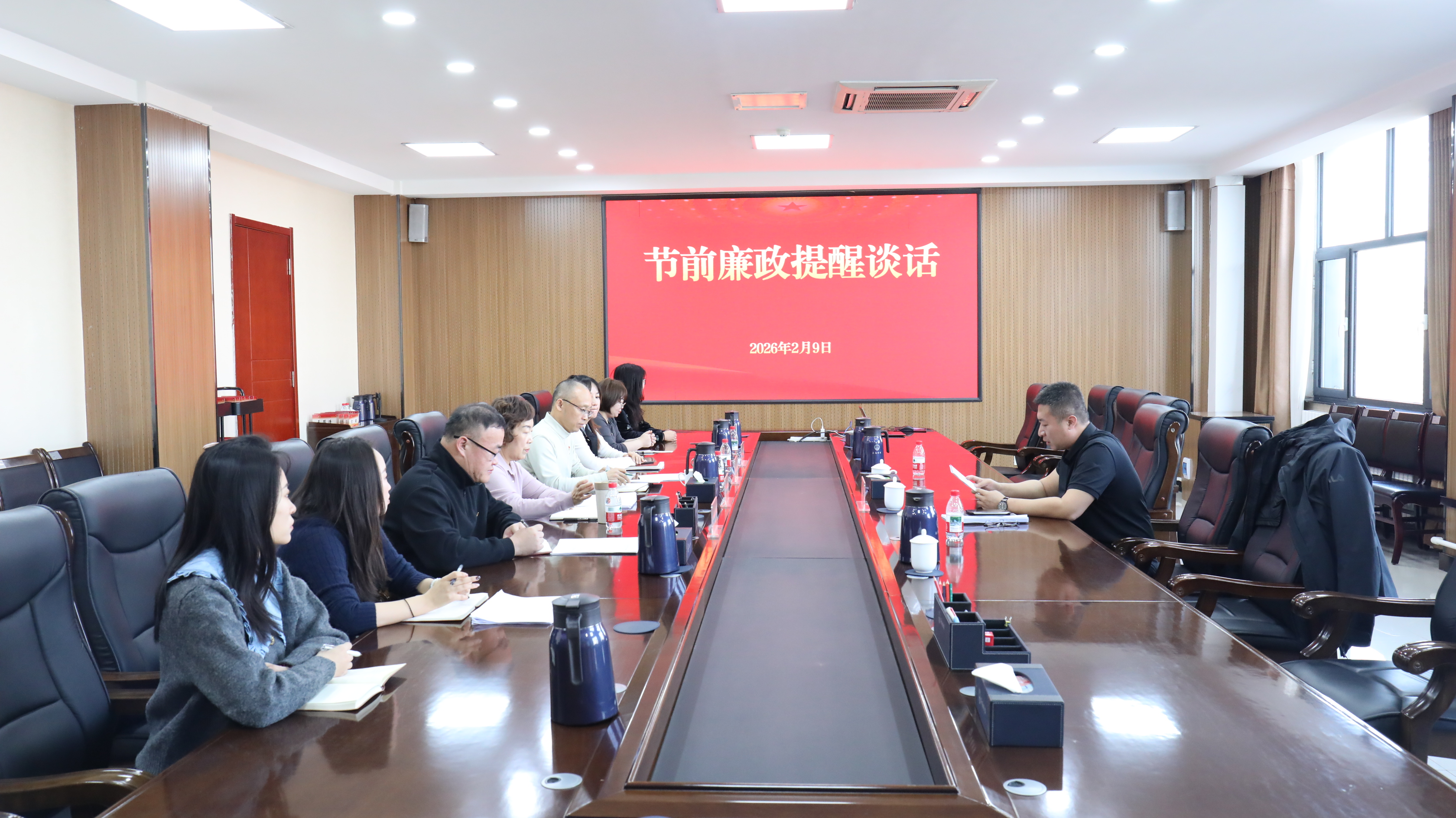 ��������֮�� �����������ڡ���������������Ժ�ٿ����ڽ�ǰ��������̸����