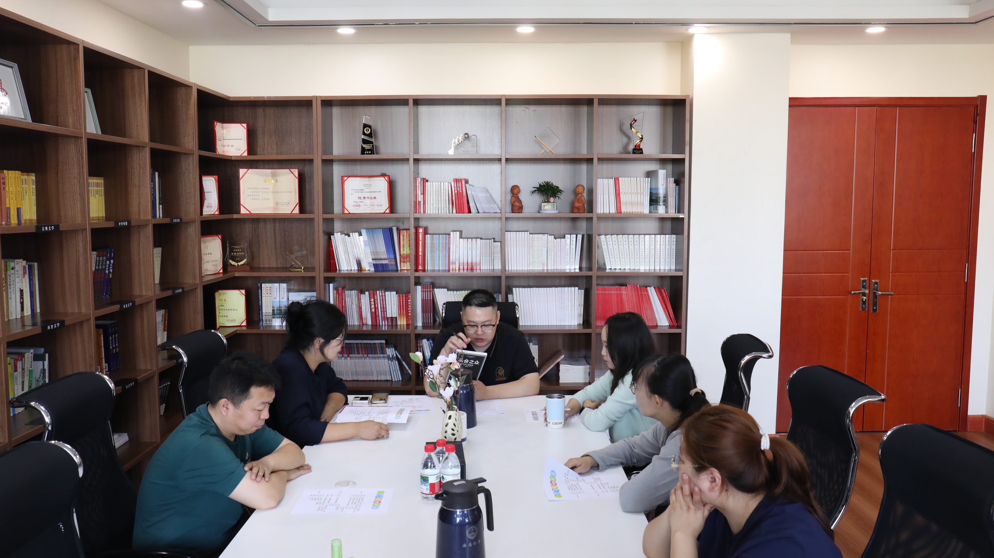 ���졤�ö�|���ں�֮�ڡ�